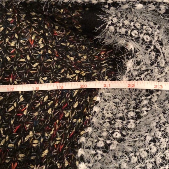 Ponsesa sweater - Picture 10 of 10